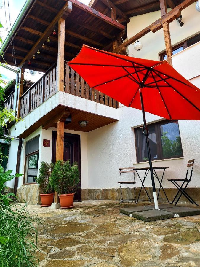 Arts Guest House -Beautiful Villa For 6 Persons Veliko Tărnovo Esterno foto