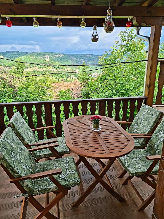 Arts Guest House -Beautiful Villa For 6 Persons Veliko Tărnovo Esterno foto