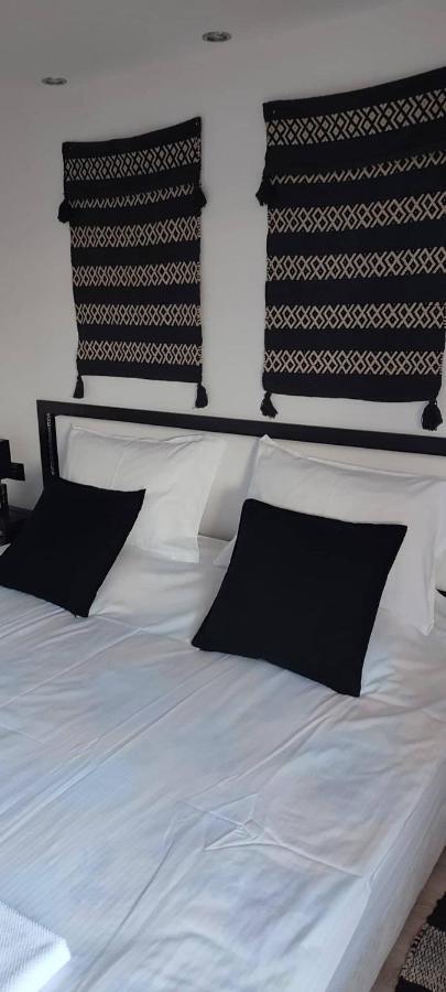Arts Guest House -Beautiful Villa For 6 Persons Veliko Tărnovo Esterno foto