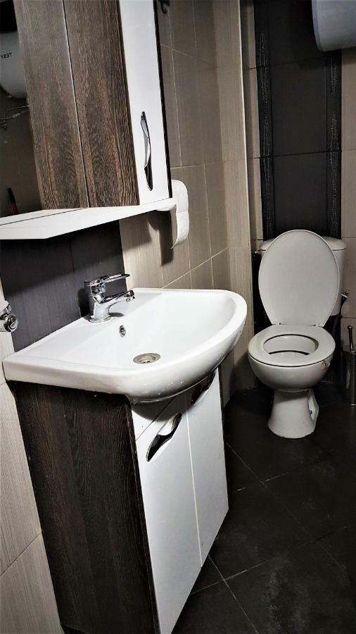 Arts Guest House -Beautiful Villa For 6 Persons Veliko Tărnovo Esterno foto