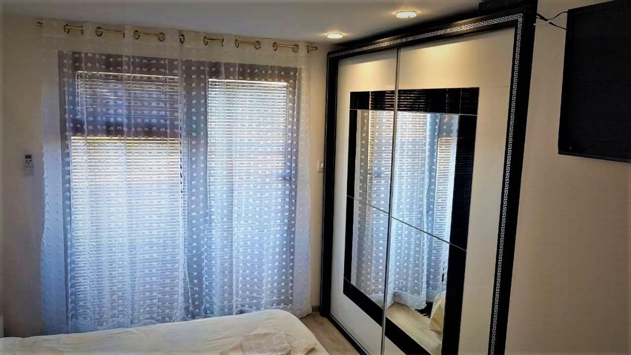 Arts Guest House -Beautiful Villa For 6 Persons Veliko Tărnovo Esterno foto